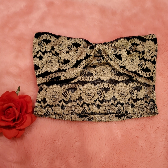 Foreign Exchange Tops - Foreign Exchange lace crop top